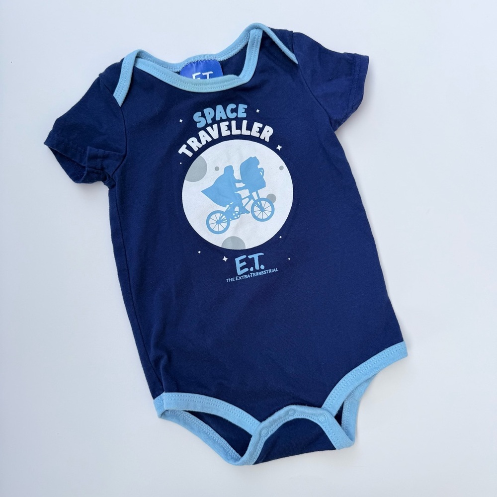 E.T. Onesie Universal Studios size 6-12 months